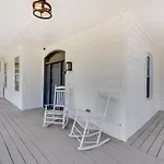 Family Home With Backyard About 2 Mi To Downtown Atlanta
