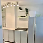 New Atl Dwntwn Condo With Balcony 2
