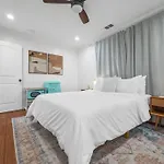 New! Modern Boho W/ 5Bd/2Br Sleeps 10