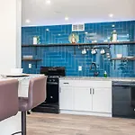 Atlanta Downtown! High Rise! Onsite Parking Lm1903