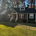Modern 3Bd Cottage Home W/Private Hottub