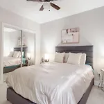 Modern Getaway Minutes From Truist Park!