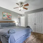 Homely & Alluring 5 Bedrooms In Atlanta By Deity Villas