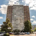 Atlanta Downtown! King Bed! Paid Onsite Parking! Lm2102