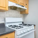 Downtown! Stunning City View Onsite Parking Lm1102