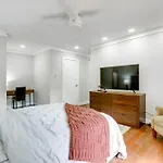 Spacious Atlanta Home With Yard About 9 Mi To Downtown
