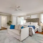Spacious Atlanta Home With Yard About 9 Mi To Downtown