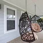 Charming Atlanta Home With Yard About 7 Mi To Downtown!
