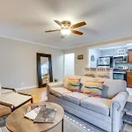 Downtown Atlanta Condo Balcony, Walkable Area