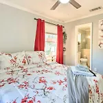 Inviting Atlanta Vacation Rental With Fire Pit!