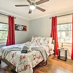 Inviting Atlanta Vacation Rental With Fire Pit!