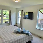 Westside Charmer - 10 Min From Downtown