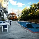 Perfect Dtwn 2 Bed Condo With Cali King Bed And Gym