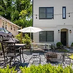 West Midtown 2 2 - Top Floor Private Parking