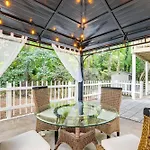 Atlanta Area Apt Near Hospitals, Great For Nurses!