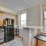 Downtown Atlanta Condo Walk To Arenas And Venues