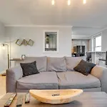 Downtown Atlanta Condo Walk To Arenas And Venues