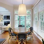 Luxury Spacious 4Br Residence In Central Buckhead