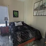 Modern Apartment In Atlanta