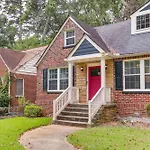 Pet-Friendly Home With Hot Tub In Atlanta!