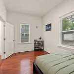 Your Cozy Atlanta Retreat, 10 Mins From Downtown