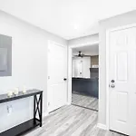 Private Room With Seperate Bathroom Near Downtown Atl