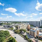 Downtown Atlanta Condo Onsite Parking Lm1505