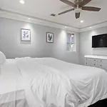 Luxurious 4Br-4Ba Private Duplex In Atl