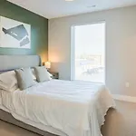 Landing At The Brady - 2 Bedrooms In Home Park
