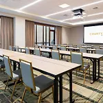 Courtyard By Marriott Atlanta Midtown