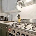 Crest At Peachtree 101 Spacious 1 Bd 1 Bth