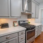 Spacious 2 Bed Apt In Atlanta Near Piedmont Park