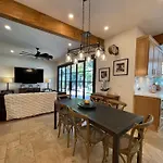 Midtown Atlanta 6 Bed With Pool And A View