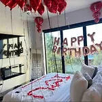 New! Chateauoasis Penthouseviews Kingbed Freepark