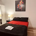 Comfortable 2 Bedroom Near Downtown Atl Sleeps 6 Free Parking