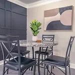 Spacious Family/Friends Getaway