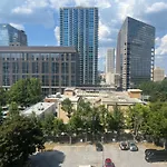 Dwntwn Condo Walk To Americmartaquarium, Sleep 4