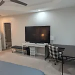 Peaceful Getaway Close To Atlanta Hub
