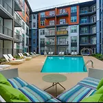 New Buckhead Black And White Suite