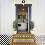 Spacious Tiny Home By Airport-Free Prkng-Fast Wifi