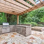 Luxury Buckhead Executive Oasis For Family Or Work