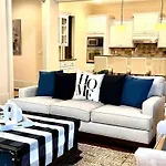 Luxury Buckhead Executive Oasis For Family Or Work