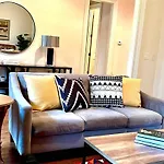 Luxury Buckhead Executive Oasis For Family Or Work