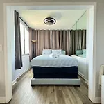 Downtown City View Renovated 2 Beds Free Parking Lm1503