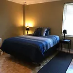 Simple Beauty Downtown Condo Sleeps 4