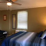 Simple Beauty Downtown Condo Sleeps 4