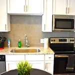 Luxurious And Cozy Apartment In Heart Of Buckhead