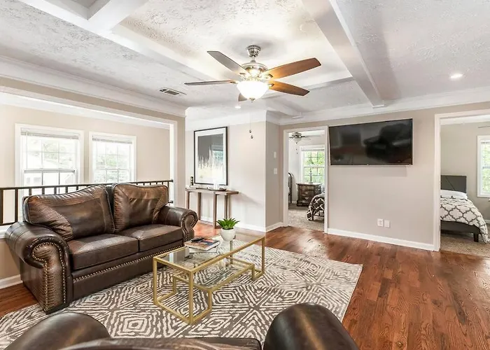 Gorgeous East Village Home Near Downtown Sleeps 12 5 Bedrooms Coffee Bbq Ac Parking