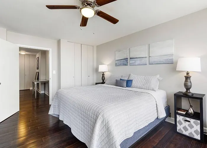 1001 Free Parking, 2 Bd, Modern Dtw, Great Wifi