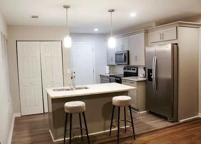 Luxurious Two-Bedroom Home In The Heart Of Atlanta